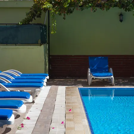 Nergos Otel 3*